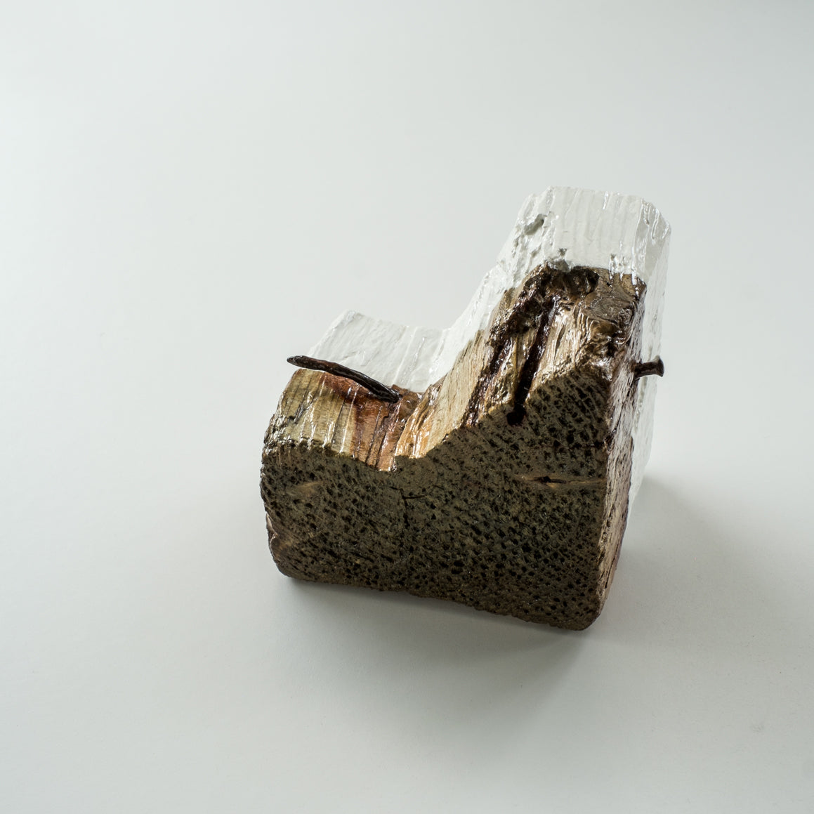 seat with arm rest in the middle by Tomio Nitto
